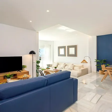 Genteel Royal Garden *