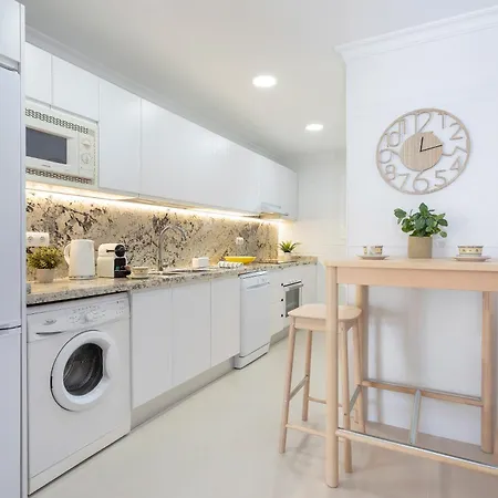 Genteel Royal Garden