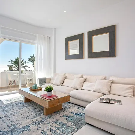 Genteel Royal Garden Apartment